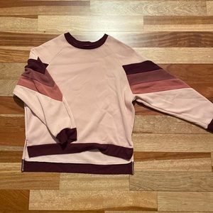 Pink active sweater 🧞‍♀️
